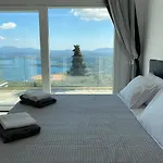 Rizaria Sea View House & Private Pool 펜션 Spartylas