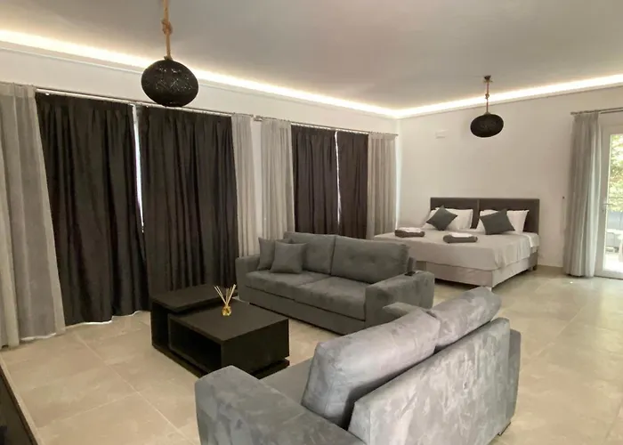 Rizaria Sea View House & Private Pool Spartylas