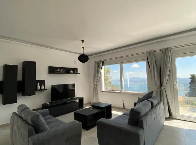 Rizaria Sea View House & Private Pool *
